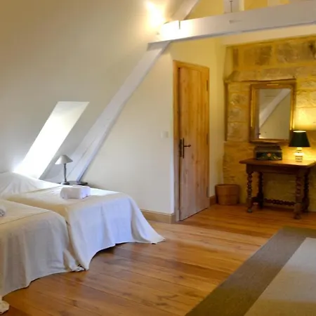 With 4 Bedrooms In With Private Pool Furnished Garden And Wifi Willa